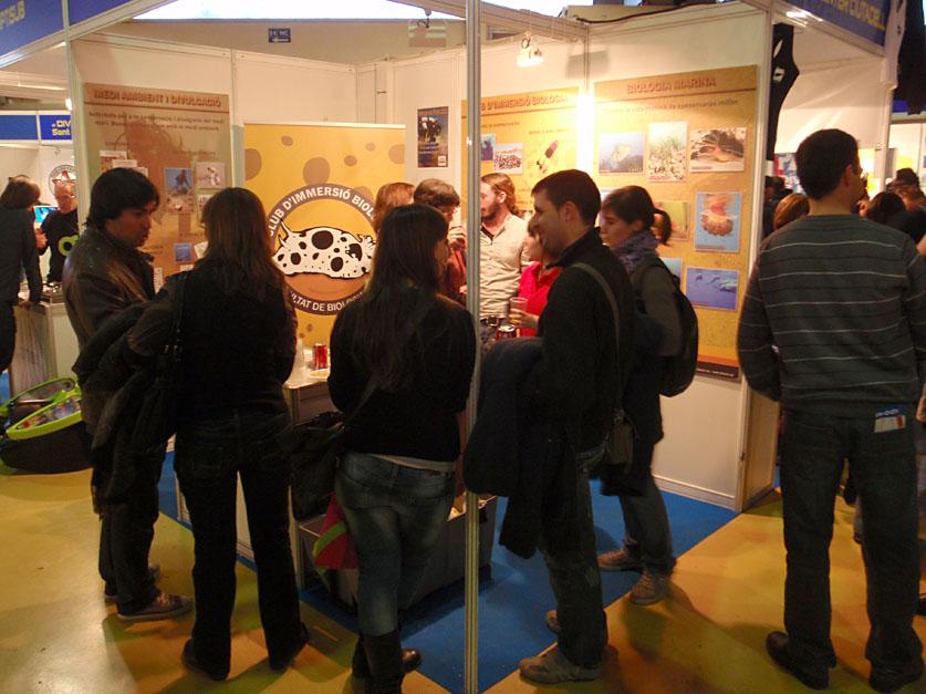 L'estand del club, dissabte a la tarda