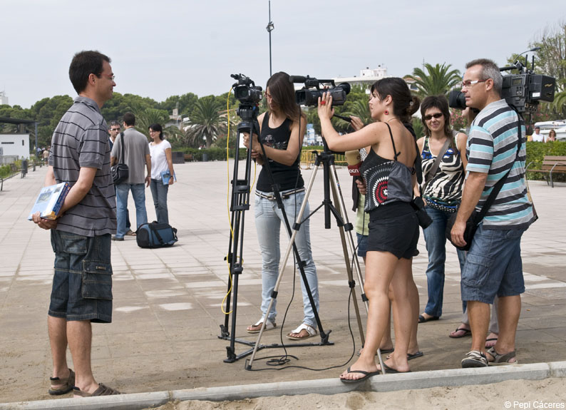 Els mitjans de comunicació no van faltar a la cita
