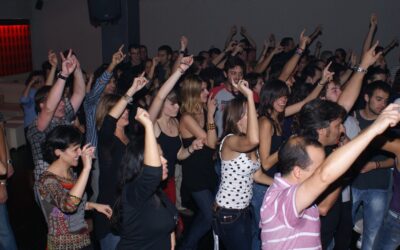 US PRESENTEM UNA NOVA FESTA!!!
